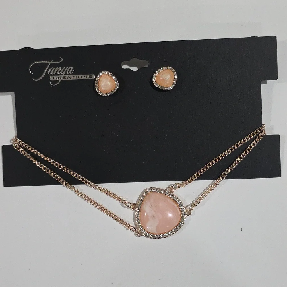 Rose Gold tone & Peach Stone Pendant Necklace & Matching Earrings Jewelry Set